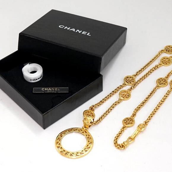 CHANEL CC Logo Loupe Pendant Necklace 33" Gold Tone 95A Auth w/Box - Picture 11 of 11